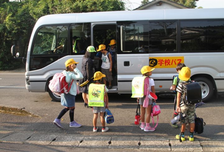 school_bus